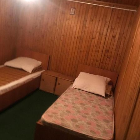 Хостел Casa Postolache Совежа Экстерьер фото